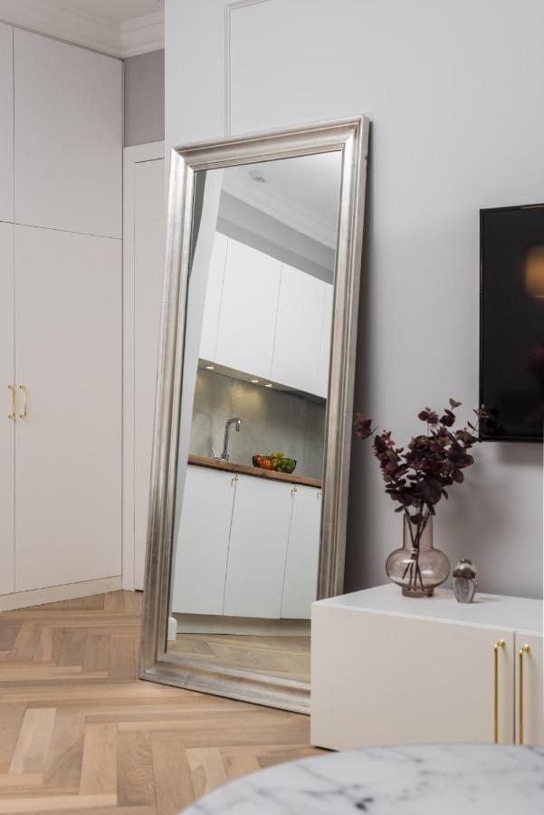 Wielopole17 Miro Apartment With Ac Краков Экстерьер фото